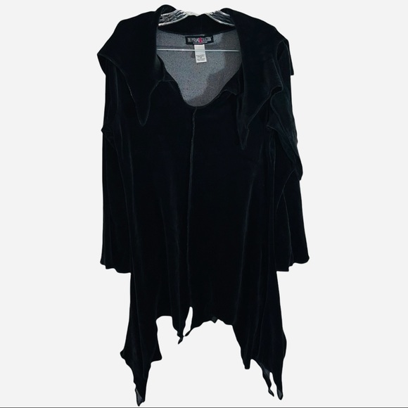 The Pyramid Collection Sweaters - The Pyramid Collection Sweater